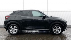 Nissan Juke 1.0 DiG-T 114 N-Connecta 5dr Petrol Hatchback